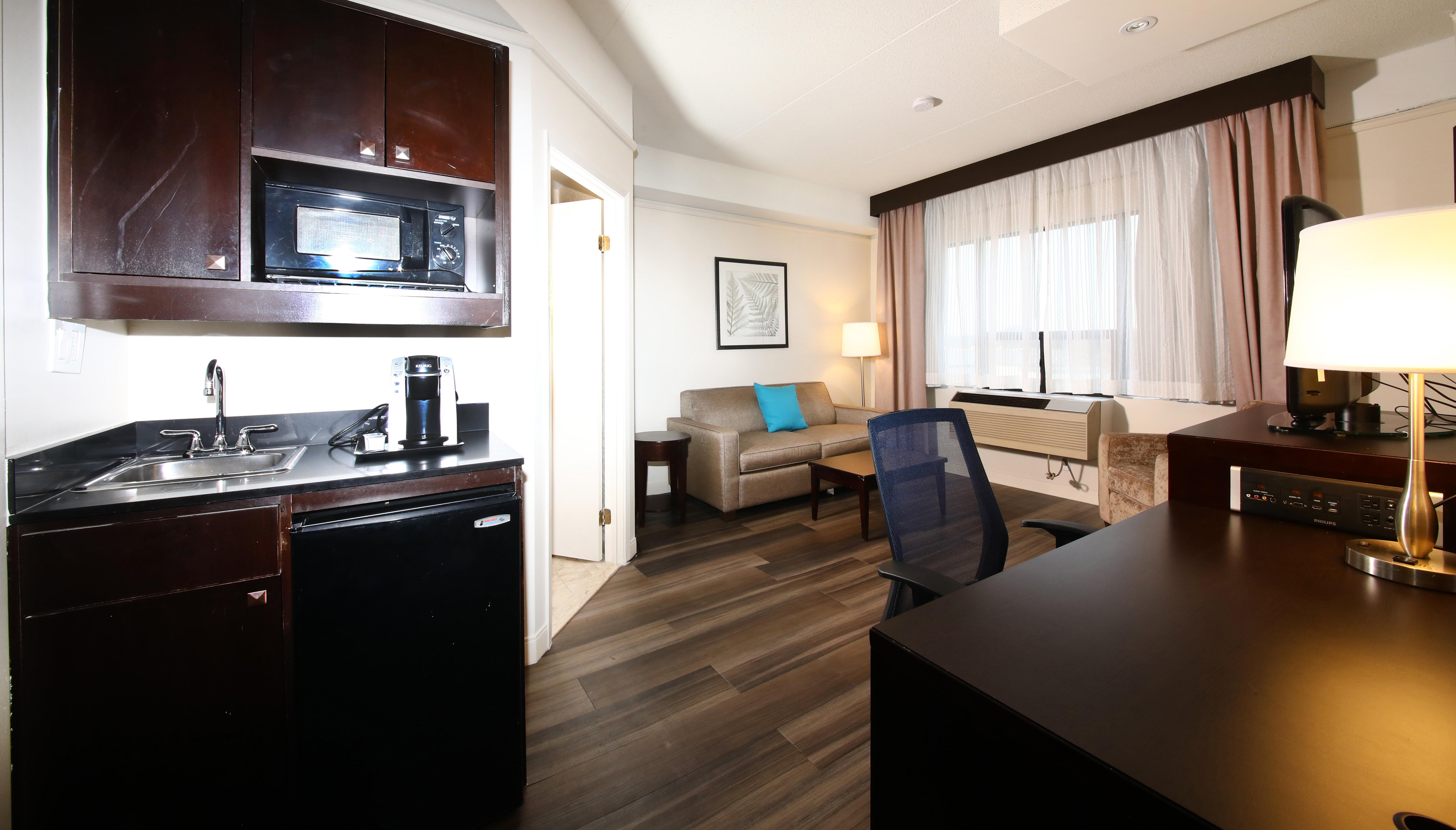 Holiday Inn Windsor - Ambassador Bridge By Ihg Exterior photo