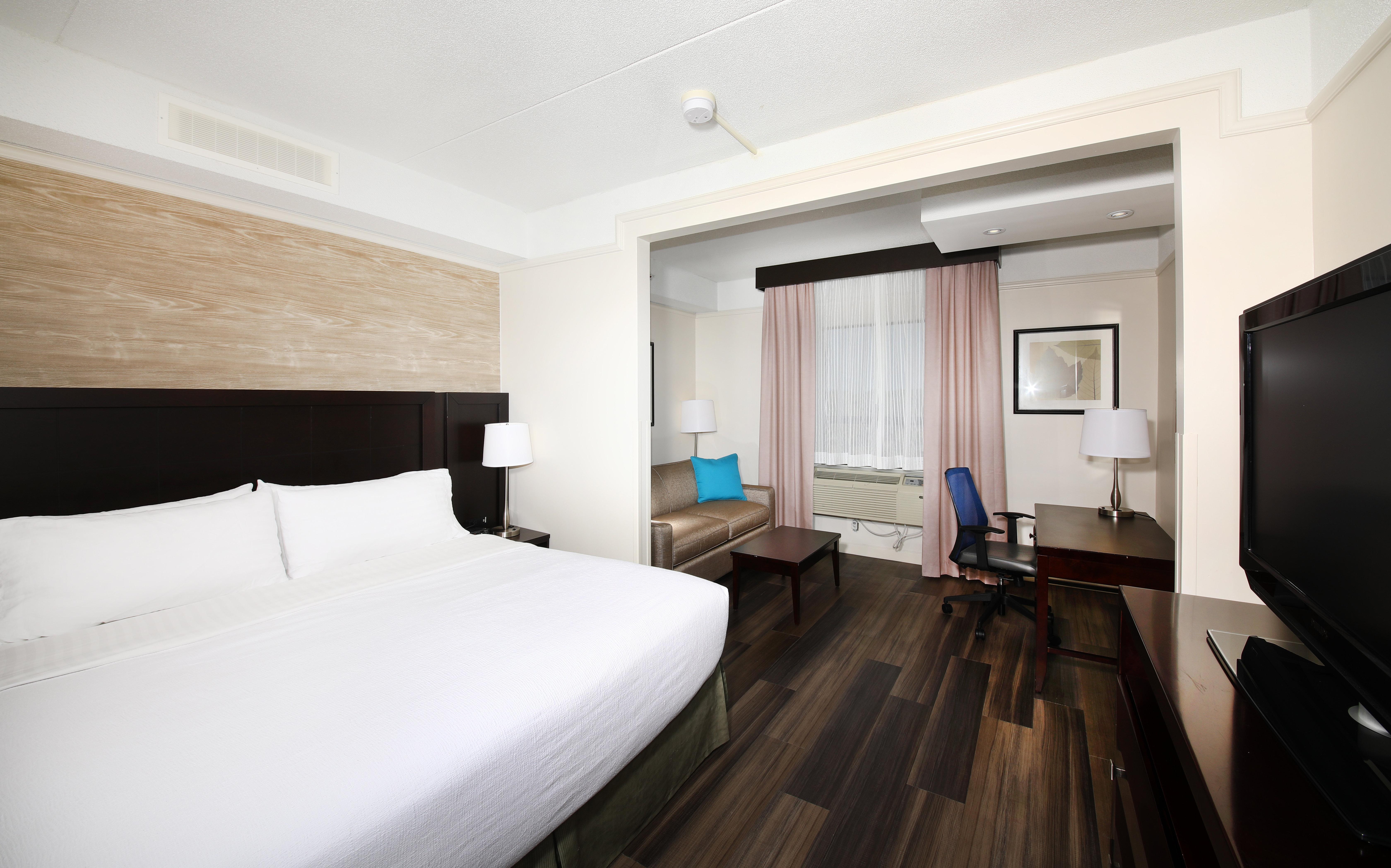 Holiday Inn Windsor - Ambassador Bridge By Ihg Exterior photo