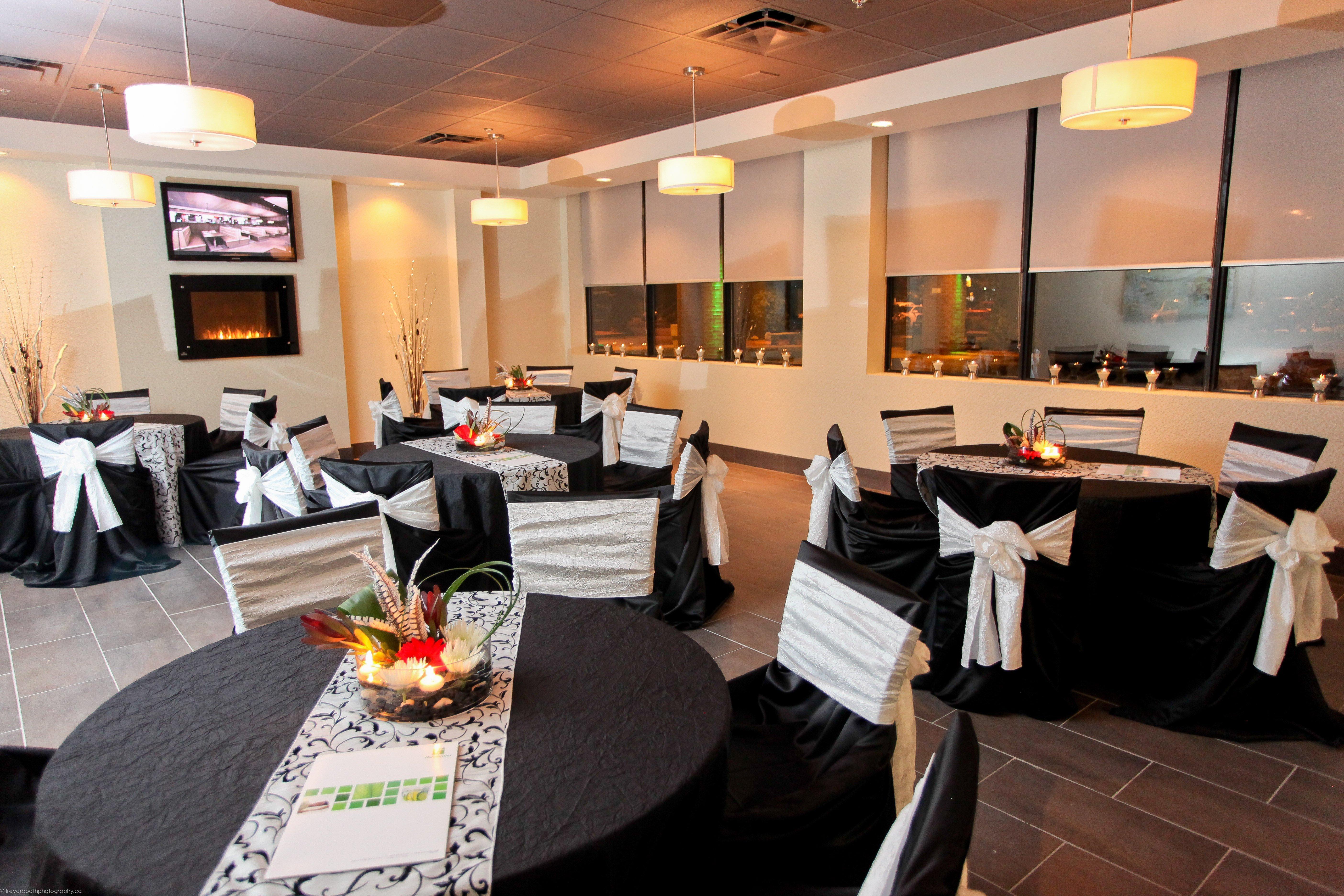 Holiday Inn Windsor - Ambassador Bridge By Ihg Exterior photo