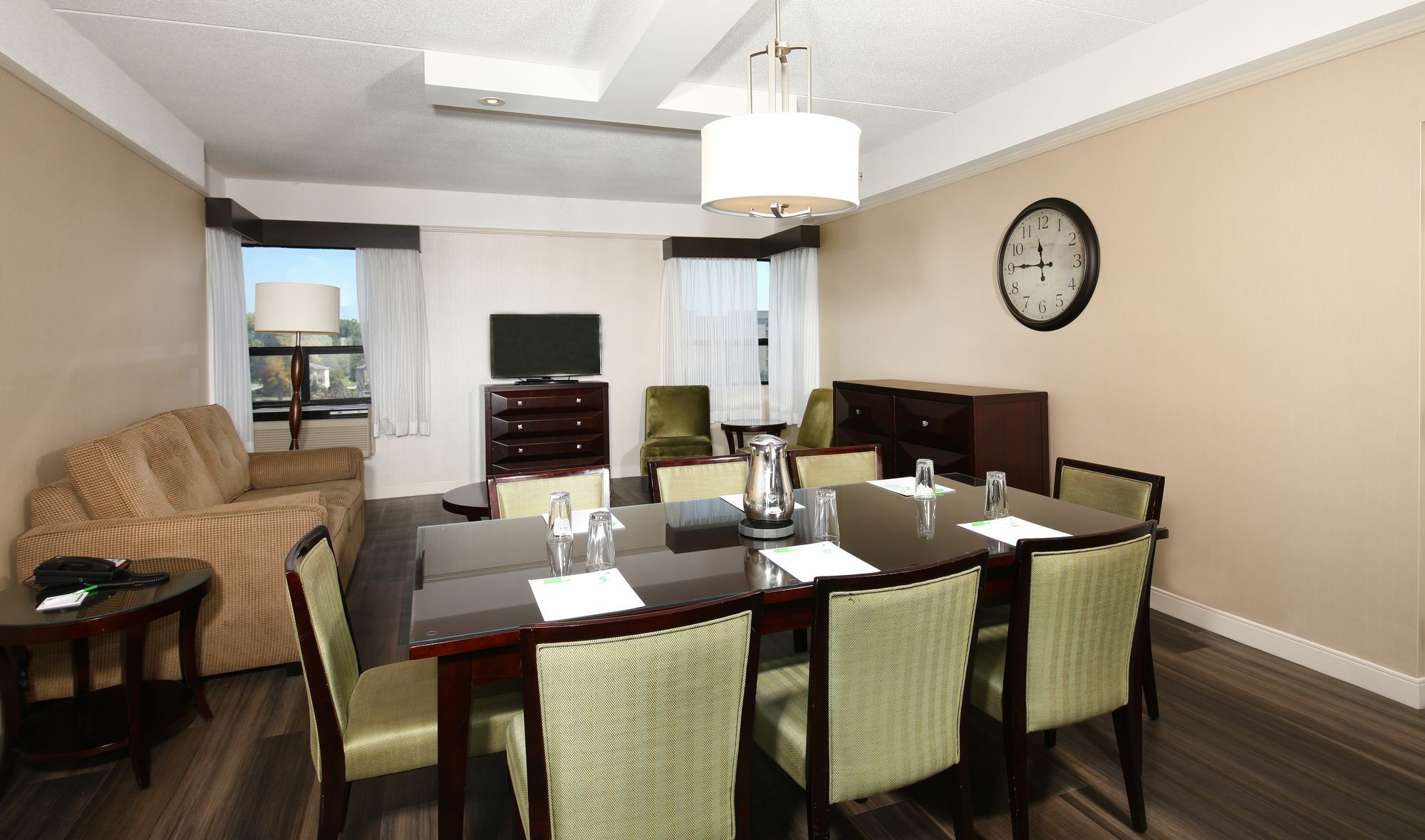 Holiday Inn Windsor - Ambassador Bridge By Ihg Exterior photo